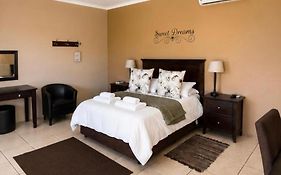 Little Farm Lodge